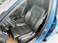 2023 Volvo XC40 B4 4WD Luxury, синий — фото 11