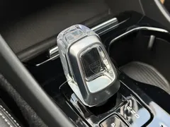 2023 Volvo XC40 B4 4WD Luxury, синий — фото 30
