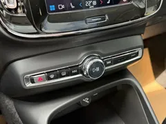 2023 Volvo XC40 B4 4WD Luxury, синий — фото 31