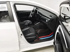 2019 Toyota Corolla 1.8L E-CVT Advanced, белый — фото 11
