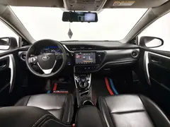 2019 Toyota Corolla 1.8L E-CVT Advanced, белый — фото 18