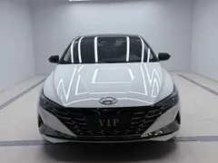 2022 Hyundai Elantra 1.5L CVT LUX Premium, белый — фото 2