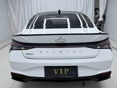 2022 Hyundai Elantra 1.5L CVT LUX Premium, белый — фото 5