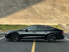 2021 Audi A7 40 TFSI, чёрный — фото 3