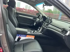 2021 Honda Accord 260TURBO Luxury Starry Sky Limited — фото 9