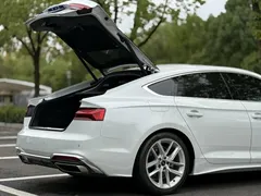 2023 Audi A5 Sportback 40 TFSI, белый — фото 8