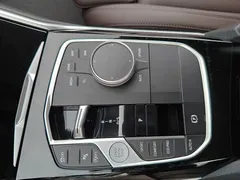 2023 BMW 3 Series 3 320Li M, белый — фото 13