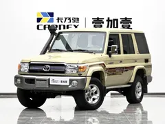 2023 Toyota Land Cruiser LC76 4.0L — фото 1