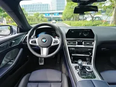 2021 BMW 8 Series 8 840i xDrive M — фото 11