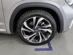 2021 Geely Monjaro 2.0TD High Power AT 4WD Flagship — фото 6