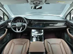 2021 Audi Q7 55 TFSI quattro S line, чёрный — фото 6