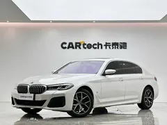 2022 BMW 5 Series 5 525Li M, белый — фото 1