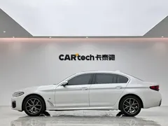 2022 BMW 5 Series 5 525Li M, белый — фото 2