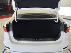 2022 Geely Emgrand 4 1.5L CVT, белый — фото 4
