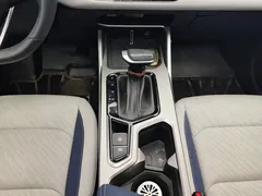 2022 Geely Emgrand 4 1.5L CVT, белый — фото 16