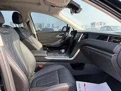 2024 Hongqi HS7 2.0T PHEV 4WD 7, чёрный — фото 15