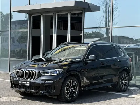 2021 BMW X5 xDrive40i M