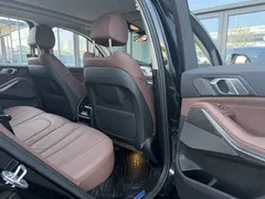 2021 BMW X5 xDrive40i M, чёрный — фото 7
