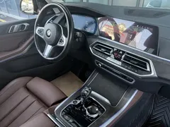2021 BMW X5 xDrive40i M, чёрный — фото 8