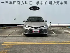 2021 Toyota Camry 2.5G Luxury — фото 2