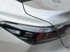2021 Toyota Camry 2.5G Luxury — фото 14