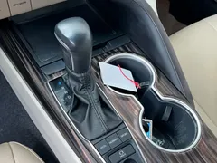 2021 Toyota Camry 2.5G Luxury — фото 21