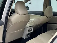 2021 Toyota Camry 2.5G Luxury — фото 25