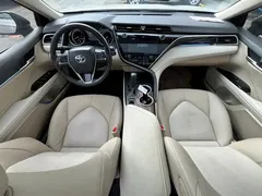 2021 Toyota Camry 2.5G Luxury — фото 29