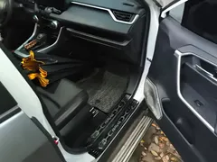 2021 Toyota RAV4 Hybrid 2.5L E-CVT 2WD Elite — фото 8