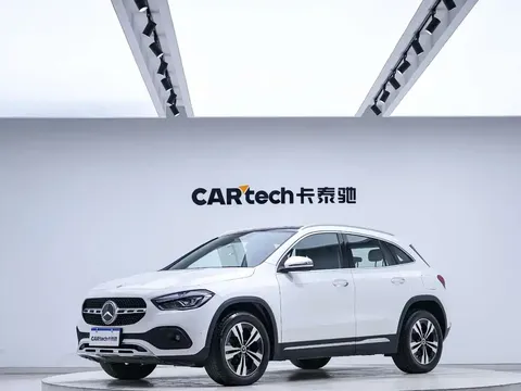 2022 Mercedes-Benz GLA 200