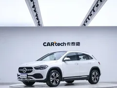 2022 Mercedes-Benz GLA 200, белый — фото 1