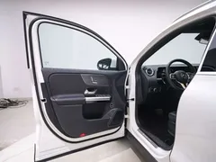 2022 Mercedes-Benz GLA 200, белый — фото 13