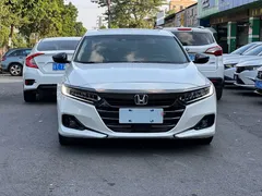 2022 Honda Accord 260TURBO Premium, белый — фото 2