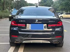 2022 BMW 5 Series 5 525Li M, чёрный — фото 3