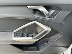 2022 Audi Q3 35 TFSI, белый — фото 20
