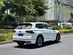 2022 Volkswagen Tiguan L 330TSI AT 2WD R-Line, белый — фото 5