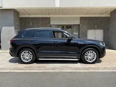 2021 Volkswagen Touareg 2.0TSI, чёрный — фото 5