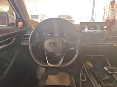 2022 Geely Emgrand 4th Gen 1.5L CVT Premium, белый — фото 3