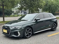 2021 Audi A3 Sportback 35 TFSI, зелёный — фото 1