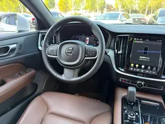 2023 Volvo S60 T8 PHEV 4WD Long Range Luxury, белый — фото 11