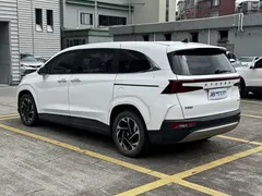 2021 Hyundai Custo 380TGDi LUX Premium, белый — фото 18