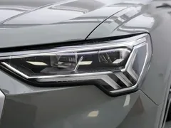 2023 Audi Q3 40 TFSI — фото 2