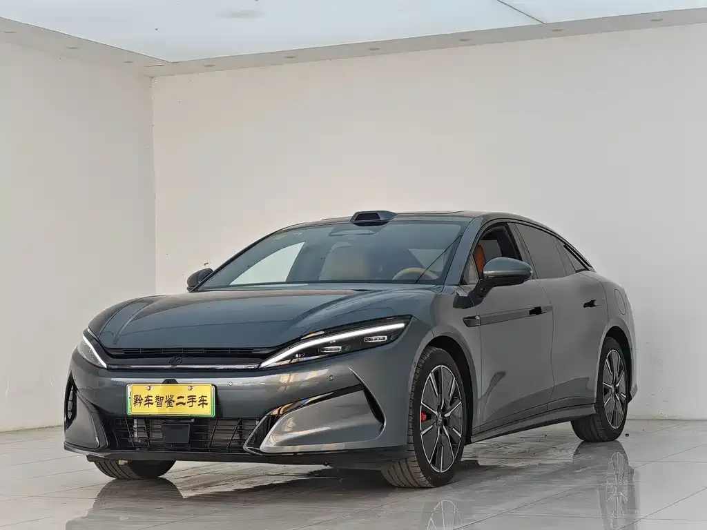 2025 BYD Han L 200KM