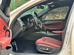 2022 BMW 5 Series 5 530Li M, белый — фото 5