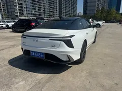 2024 Hongqi H6 2.0T, белый — фото 8