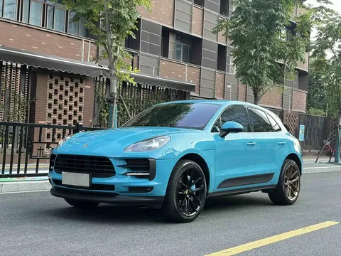 2021 Porsche Macan 2.0T