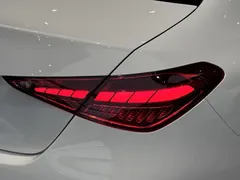 2022 Mercedes-Benz C-Class C 200 L Sport, белый — фото 12
