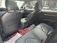2023 Toyota Camry Hybrid 2.5HGVP Advanced, белый — фото 10