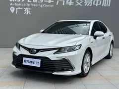 2023 Toyota Camry Hybrid 2.5HGVP Advanced, белый — фото 18