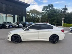 2023 BMW 1 Series 125i M Sport Night Edition, белый — фото 3